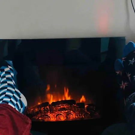 Hébergement de vacances Gezellige Pipo Met Grote Schommel Aan Het Water Medemblik