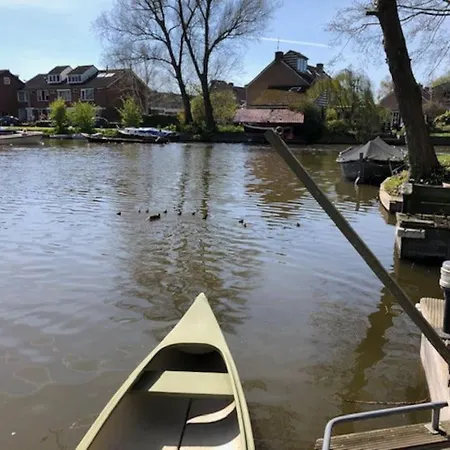 別荘 Gezellige Pipo Met Grote Schommel Aan Het Water En Hottub メーデムブリク